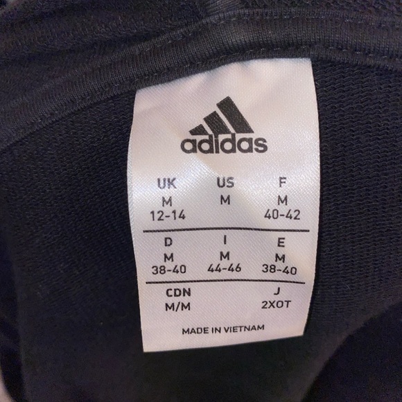 Nike size M with hood. - Picture 3 of 3